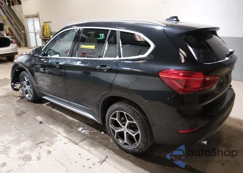 2018 BMW X1 xDrive28I z USA, uszkodzony, nr VIN WBXHT3C32J5L24995